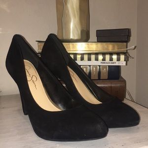 Gently worn Jessica Simpson pumps